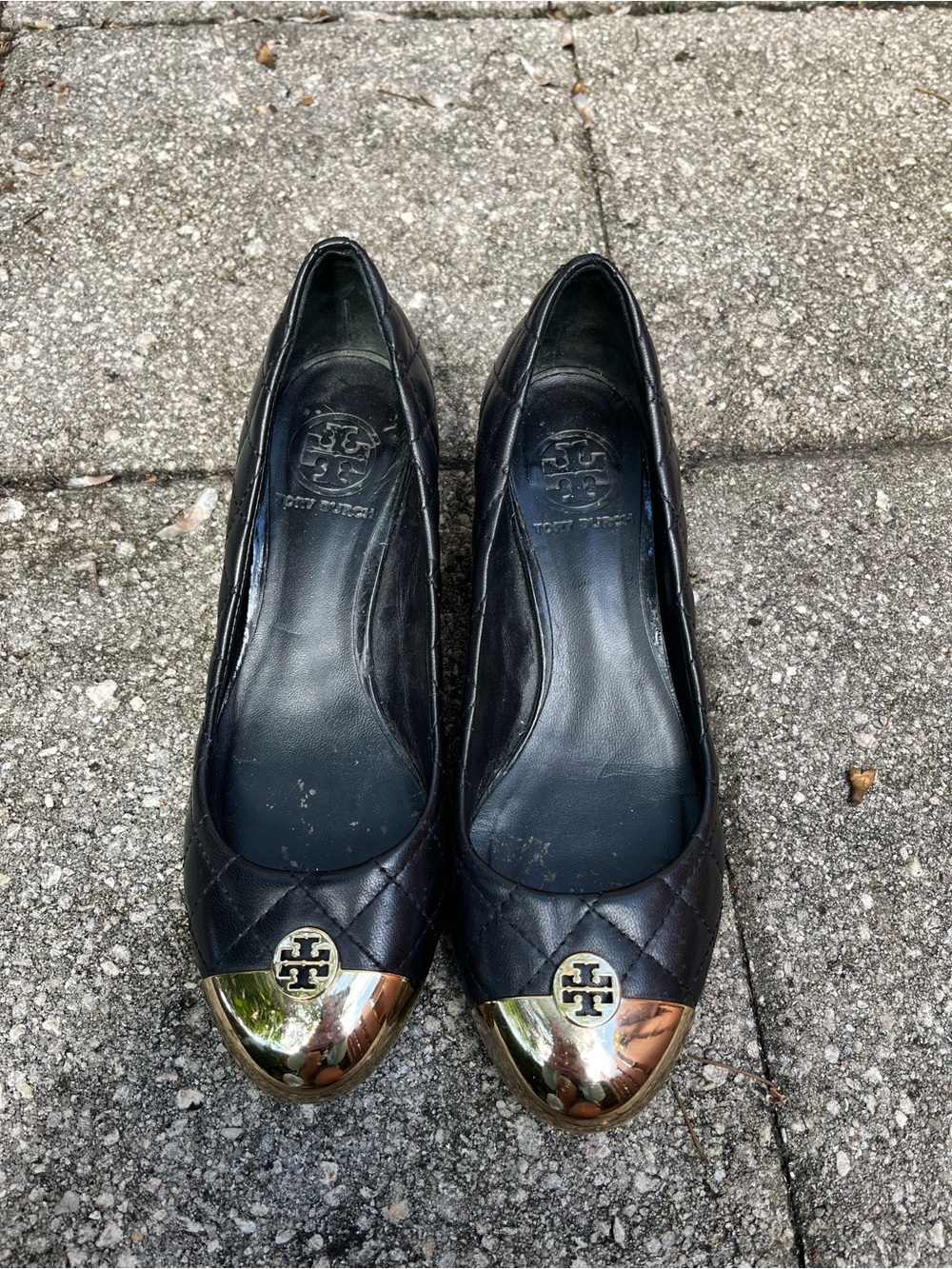 Tory Burch Black Quilted Leather Block Heels with Gold Cap Toe, Women’s size 6.5
